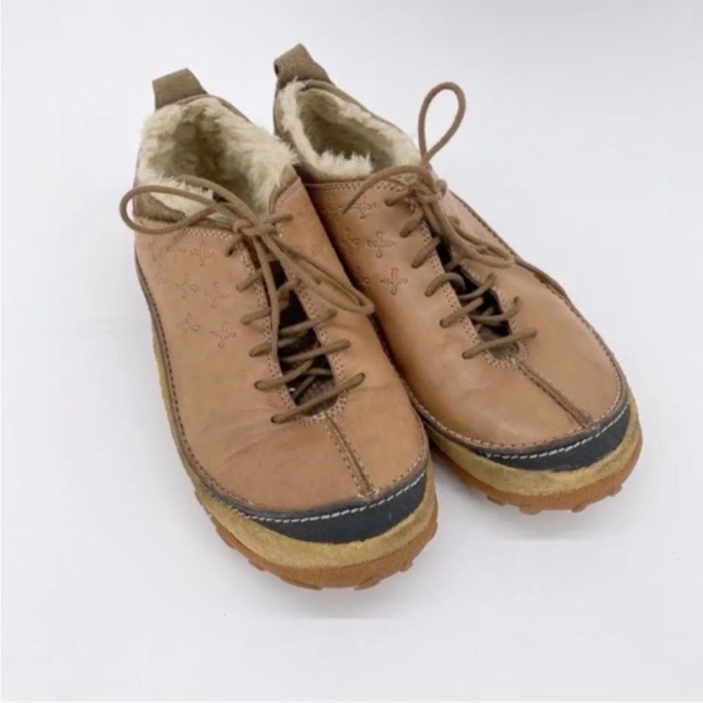 Merrell classic sherpa shoes 7.5
